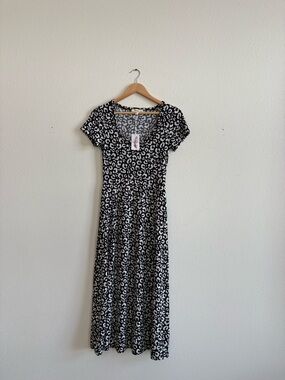 Jessica Simpson Black and White Leopard Print Maxi Dress